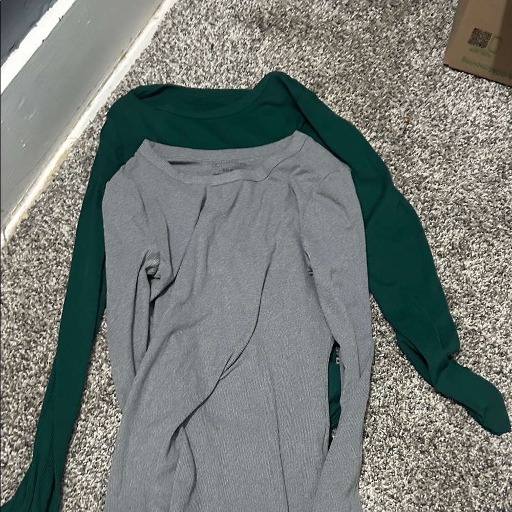 No Boundaries Forest Green and Heather Gray Long Sleeve Tees